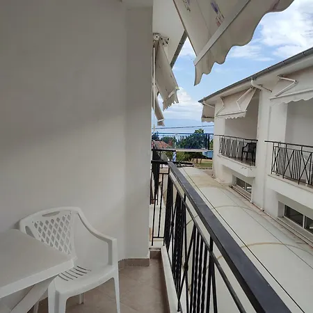 Center 4 Apartman *